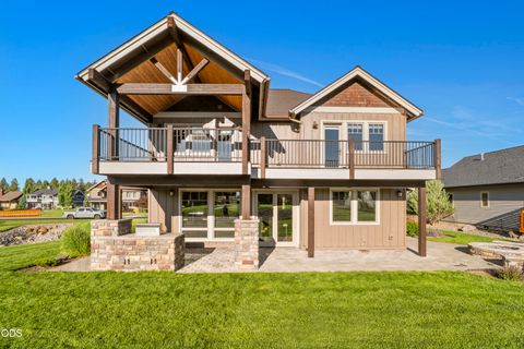 Tiny photo for 751 S Redwood Street, Sisters, OR 97759 (MLS # 220224591)