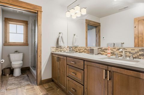 Tiny photo for 751 S Redwood Street, Sisters, OR 97759 (MLS # 220224591)