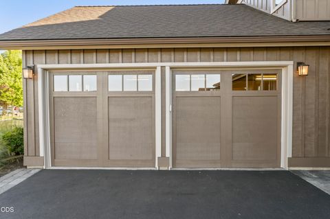 Tiny photo for 751 S Redwood Street, Sisters, OR 97759 (MLS # 220224591)