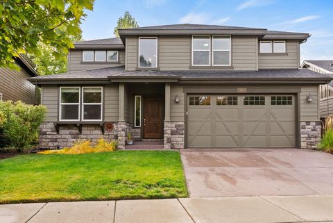 Tiny photo for 19671 Hollygrape Street, Bend, OR 97702 (MLS # 220220235)