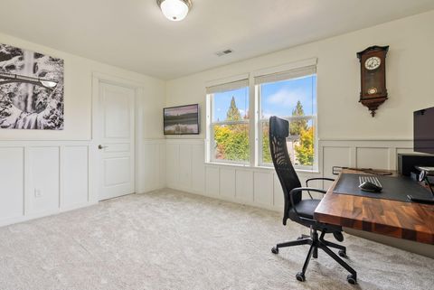 Tiny photo for 19671 Hollygrape Street, Bend, OR 97702 (MLS # 220220235)