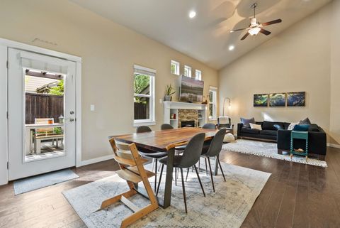 Tiny photo for 19671 Hollygrape Street, Bend, OR 97702 (MLS # 220220235)