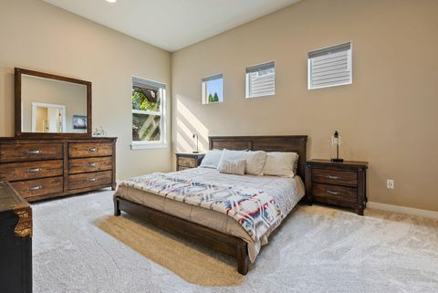 Tiny photo for 19671 Hollygrape Street, Bend, OR 97702 (MLS # 220220235)