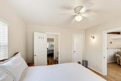 Tiny photo for 604 S Ivy Street, Medford, OR 97501 (MLS # 220226953)