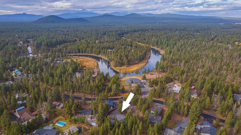 Tiny photo for 56078 Snow Goose Road, Bend, OR 97707 (MLS # 220211565)