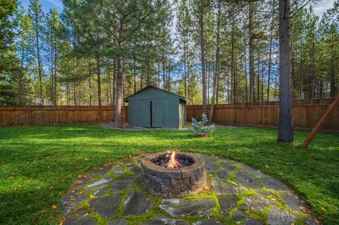 Tiny photo for 56078 Snow Goose Road, Bend, OR 97707 (MLS # 220211565)