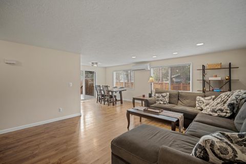 Tiny photo for 56078 Snow Goose Road, Bend, OR 97707 (MLS # 220211565)