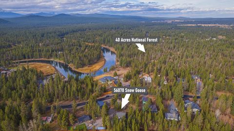 Tiny photo for 56078 Snow Goose Road, Bend, OR 97707 (MLS # 220211565)