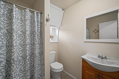 Tiny photo for 56078 Snow Goose Road, Bend, OR 97707 (MLS # 220211565)