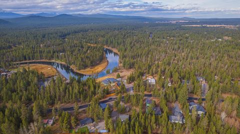 Tiny photo for 56078 Snow Goose Road, Bend, OR 97707 (MLS # 220211565)