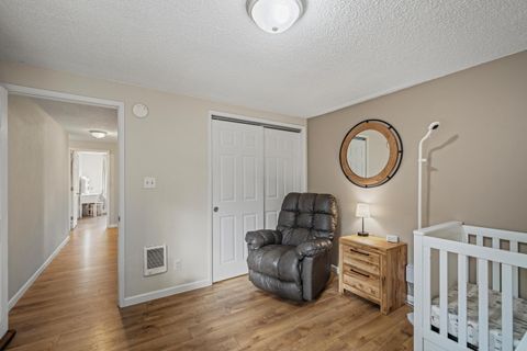 Tiny photo for 56078 Snow Goose Road, Bend, OR 97707 (MLS # 220211565)