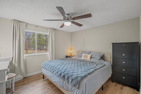 Tiny photo for 56078 Snow Goose Road, Bend, OR 97707 (MLS # 220211565)