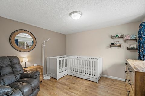 Tiny photo for 56078 Snow Goose Road, Bend, OR 97707 (MLS # 220211565)