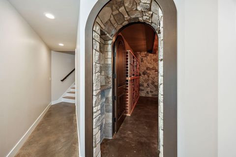 Tiny photo for 80 Placer Hill Drive, Jacksonville, OR 97530 (MLS # 220217747)