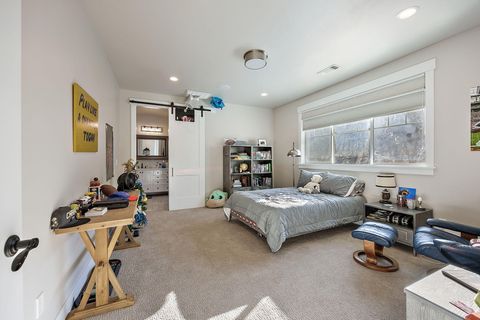 Tiny photo for 80 Placer Hill Drive, Jacksonville, OR 97530 (MLS # 220217747)