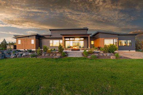 Tiny photo for 16990 SW Grandview Road, Powell Butte, OR 97753 (MLS # 220202600)