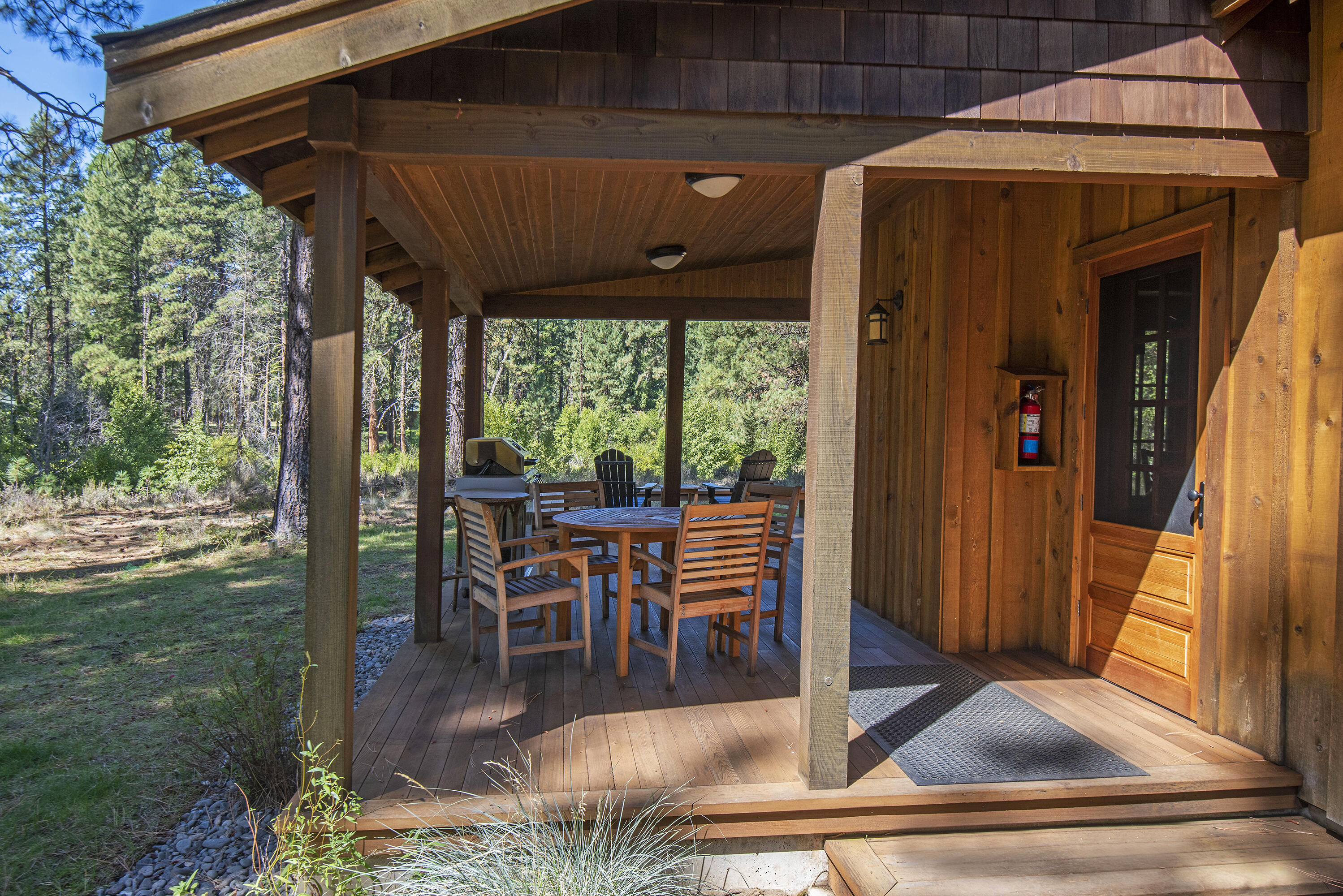 13375 SW Forest Service Cabin 27 Road U4