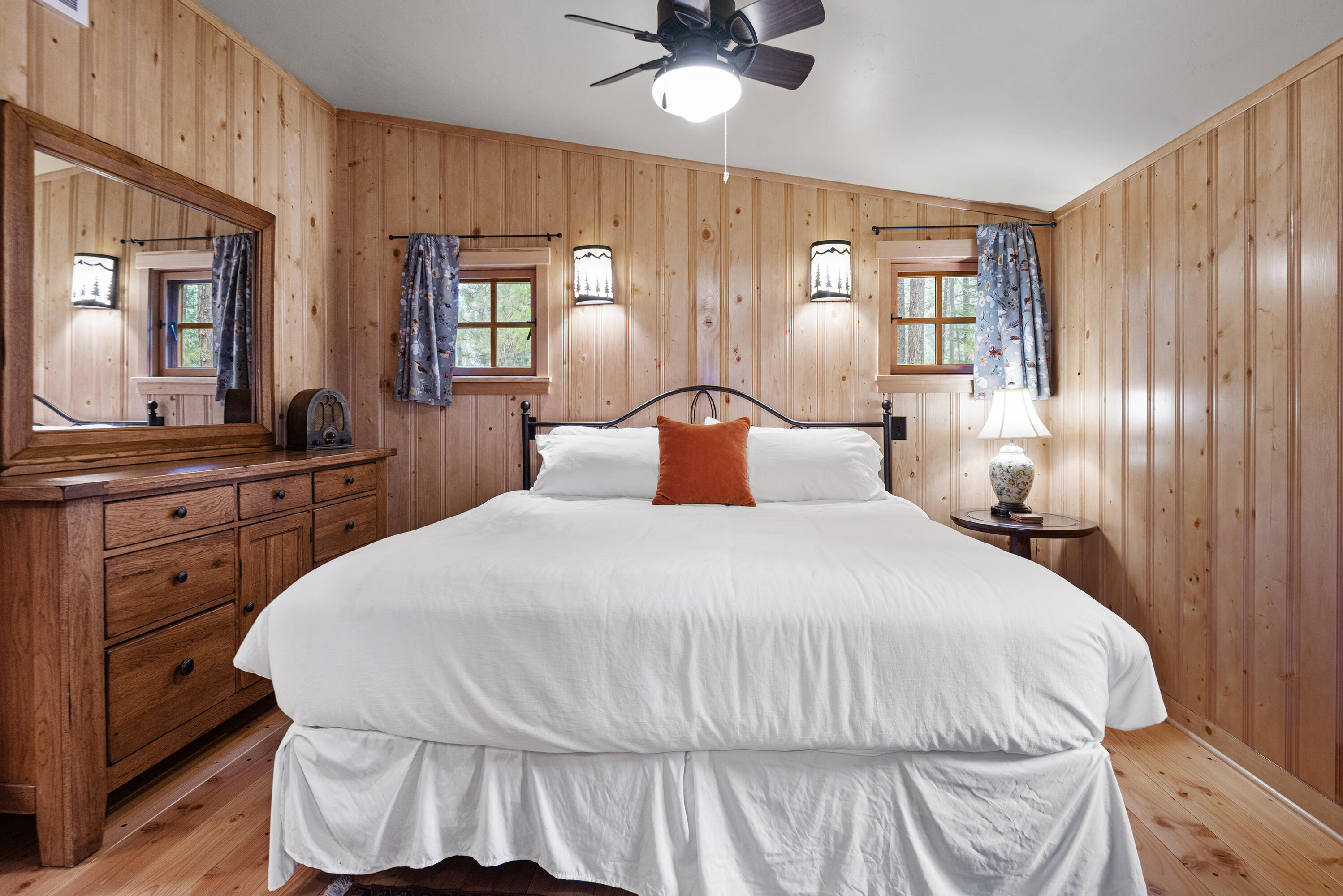 Lake Creek Lodge - Residential