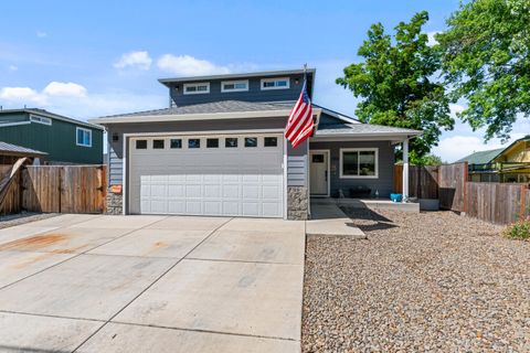 Photo of 786 Pittview AVE, Central Point, OR 97502 (MLS # 220221715)