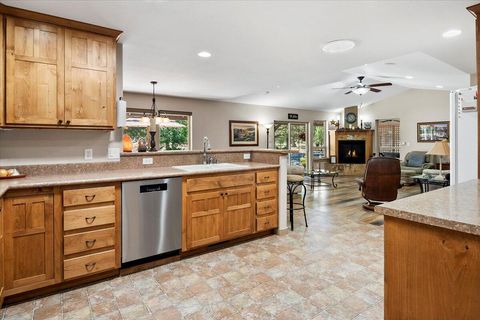 Tiny photo for 6820 SW George Millican Road, Prineville, OR 97754 (MLS # 220213128)