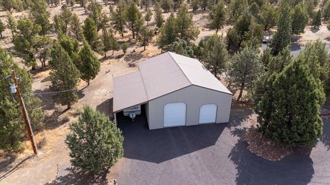 Tiny photo for 6820 SW George Millican Road, Prineville, OR 97754 (MLS # 220213128)