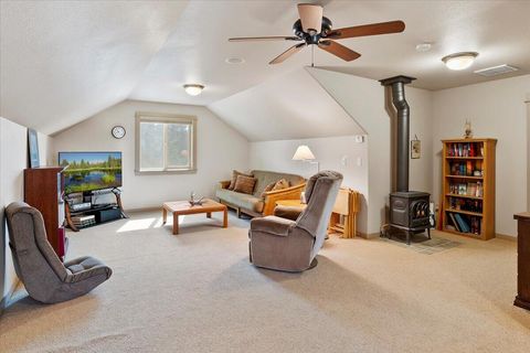 Tiny photo for 6820 SW George Millican Road, Prineville, OR 97754 (MLS # 220213128)