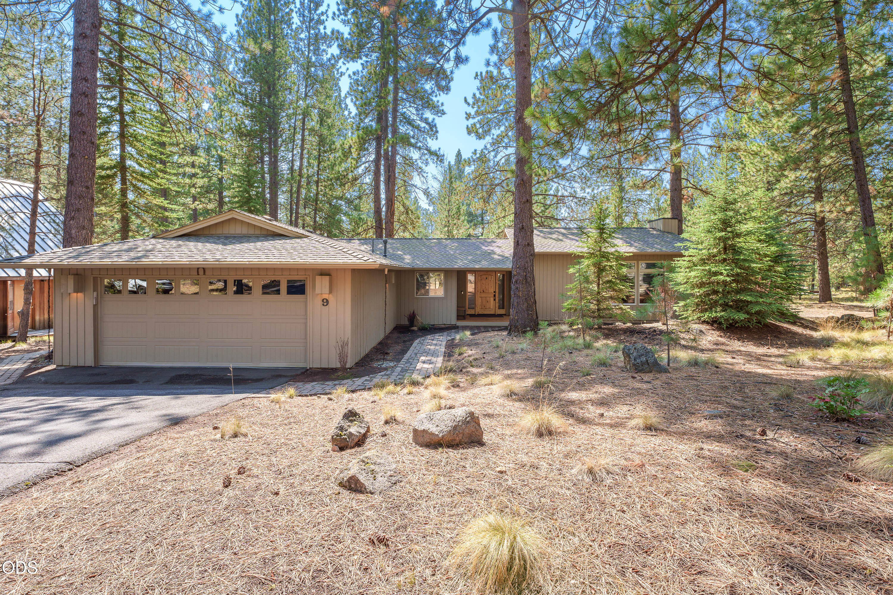 17842 Mt Hood Lane
