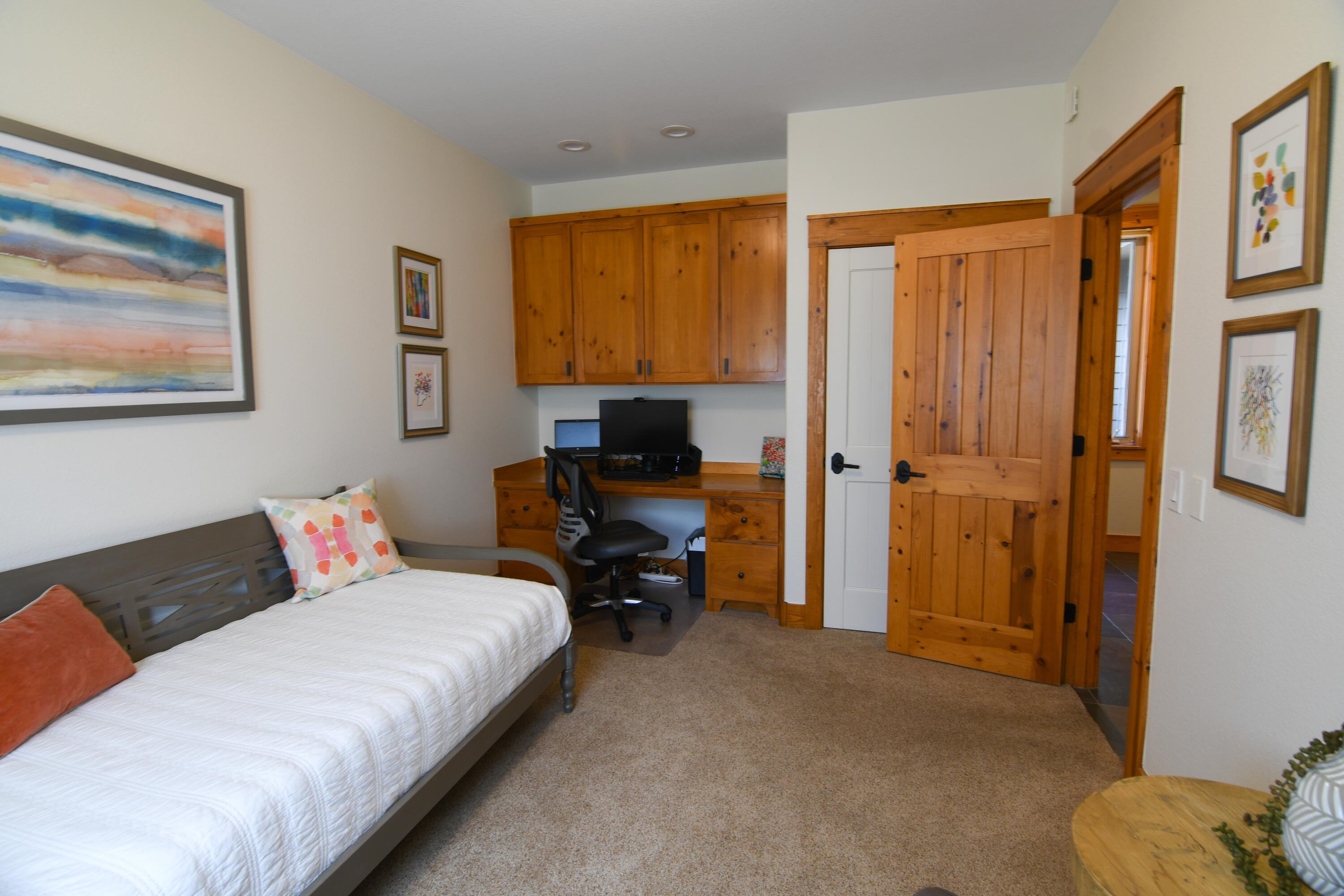 7th Mtn Golf Village - Residential