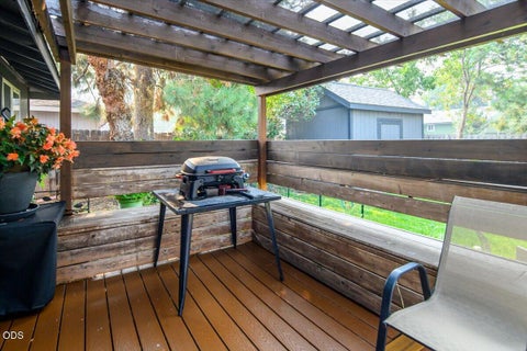 Tiny photo for 3146 SW Pumice Place, Redmond, OR 97756 (MLS # 220226117)
