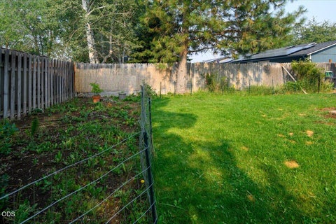 Tiny photo for 3146 SW Pumice Place, Redmond, OR 97756 (MLS # 220226117)