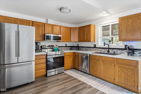 Tiny photo for 3146 SW Pumice Place, Redmond, OR 97756 (MLS # 220226117)