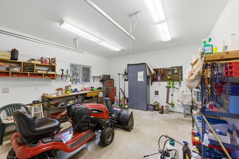Tiny photo for 51730 Pine Loop Drive, La Pine, OR 97739 (MLS # 220220941)
