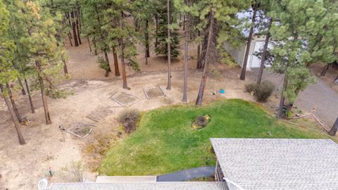 Tiny photo for 51730 Pine Loop Drive, La Pine, OR 97739 (MLS # 220220941)