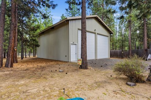 Tiny photo for 51730 Pine Loop Drive, La Pine, OR 97739 (MLS # 220220941)
