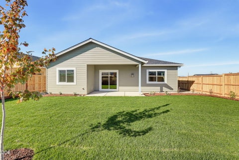 Tiny photo for 3220 Garner Way, Medford, OR 97504 (MLS # 220230035)