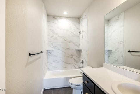 Tiny photo for 3220 Garner Way, Medford, OR 97504 (MLS # 220230035)