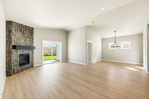Tiny photo for 3220 Garner Way, Medford, OR 97504 (MLS # 220230035)