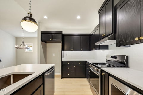 Tiny photo for 3220 Garner Way, Medford, OR 97504 (MLS # 220230035)