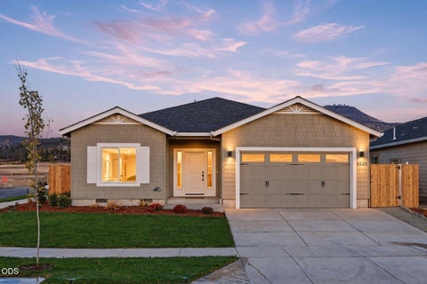Tiny photo for 3220 Garner Way, Medford, OR 97504 (MLS # 220230035)