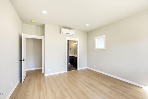 Tiny photo for 3220 Garner Way, Medford, OR 97504 (MLS # 220230035)