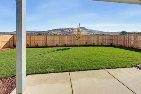 Tiny photo for 3220 Garner Way, Medford, OR 97504 (MLS # 220230035)