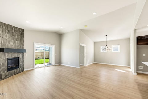 Tiny photo for 3220 Garner Way, Medford, OR 97504 (MLS # 220230035)