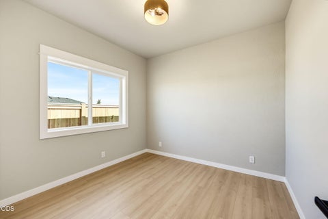 Tiny photo for 3220 Garner Way, Medford, OR 97504 (MLS # 220230035)