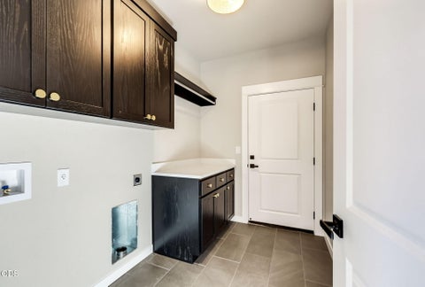 Tiny photo for 3220 Garner Way, Medford, OR 97504 (MLS # 220230035)