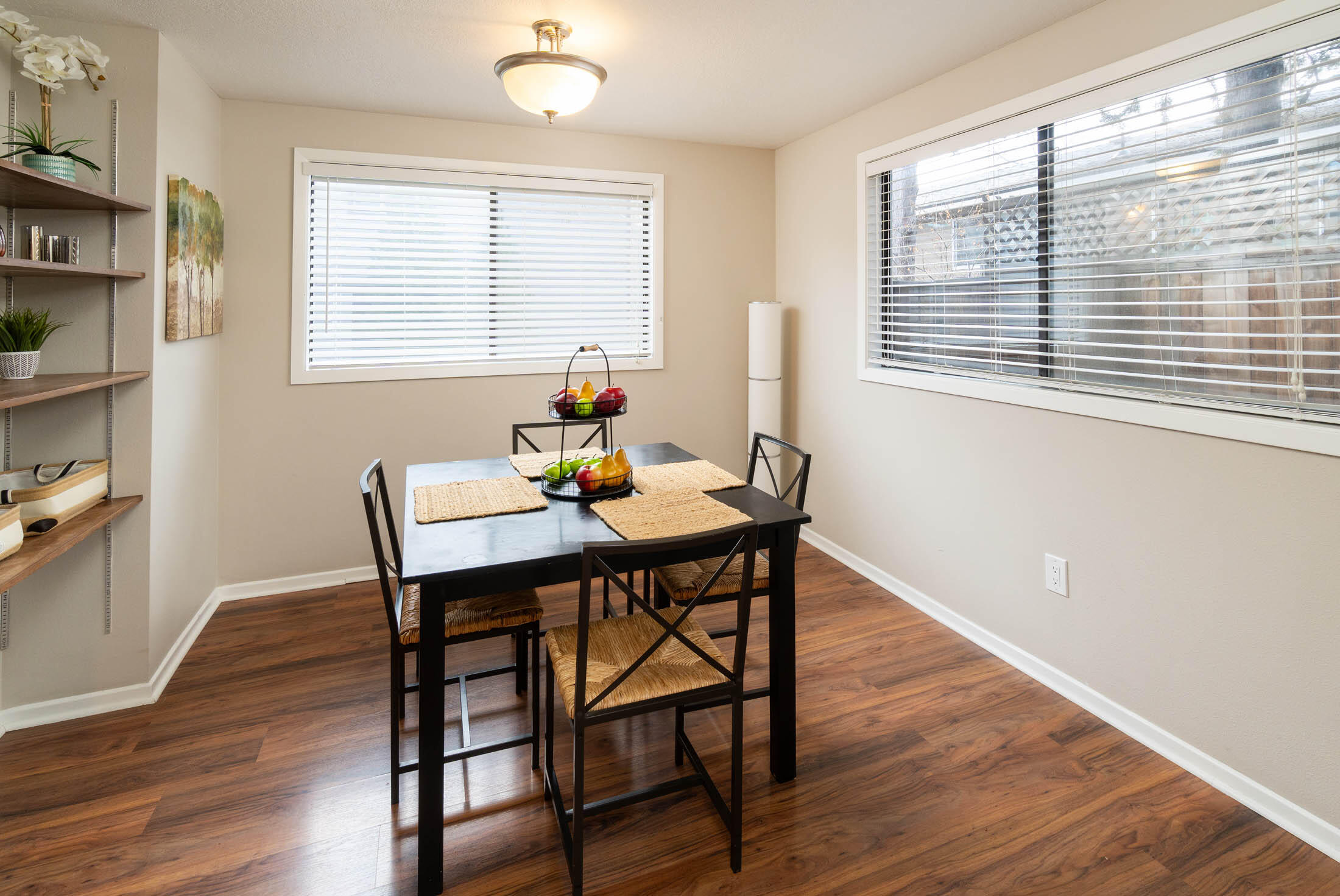 2153 NW Hill Street 4