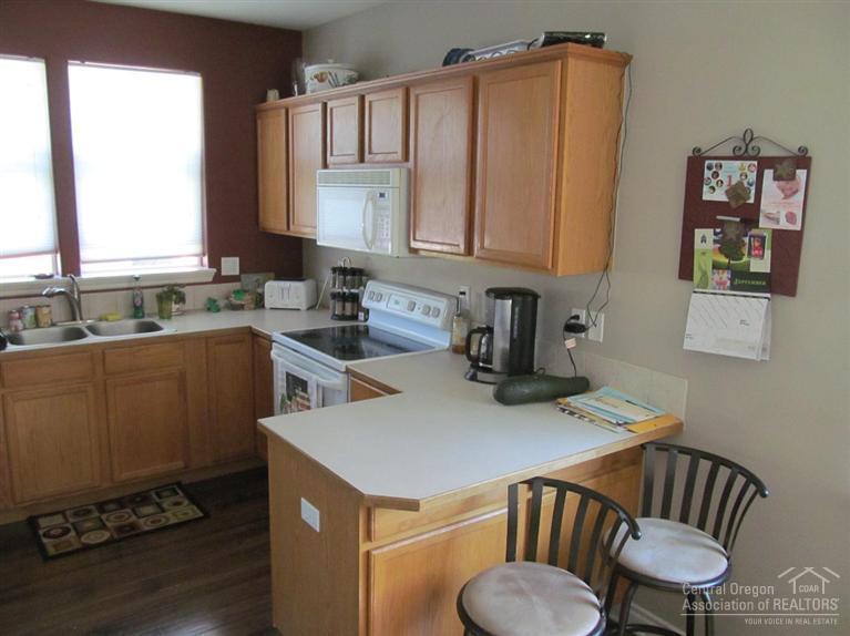 Views At Oak Tree - Residential