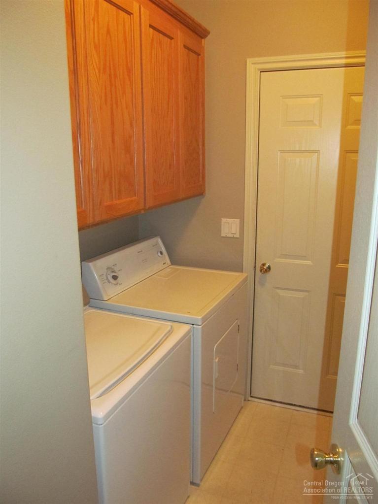 Views At Oak Tree - Residential