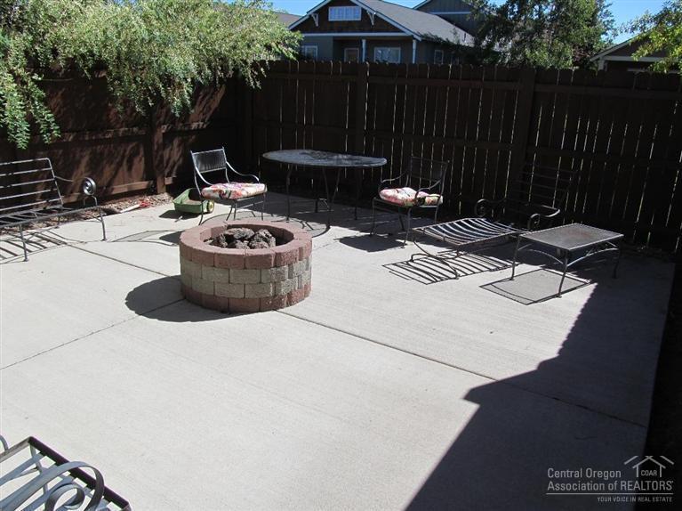 Views At Oak Tree - Residential