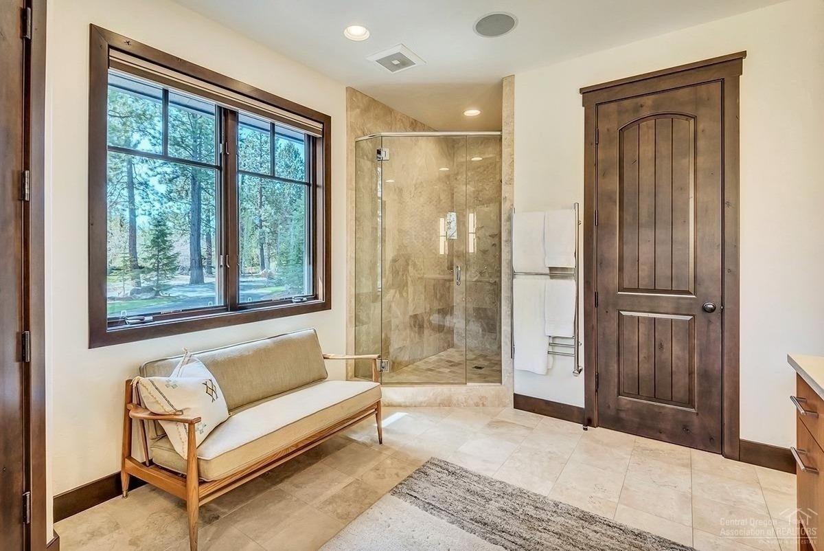 Broken Top - Residential