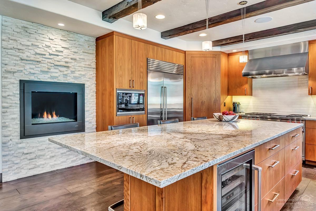 Broken Top - Residential